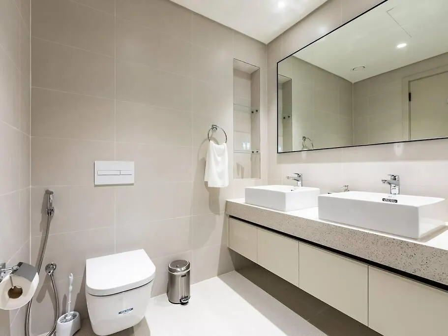 Coastal Luxury 4Br With Dubai Marina Skyline View Apartment